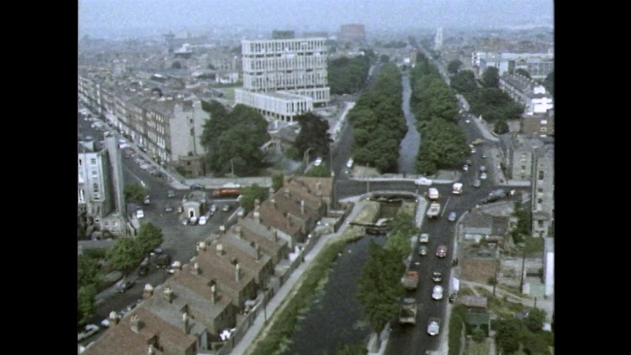 空中都柏林住宅城市景观;1971视频素材