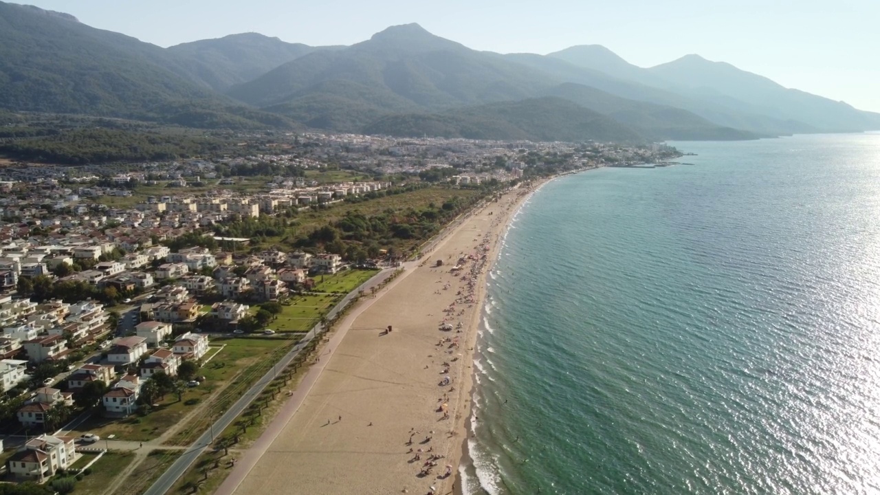 旅游目的地，海滩，大海，沙滩，土耳其库萨达西视频素材