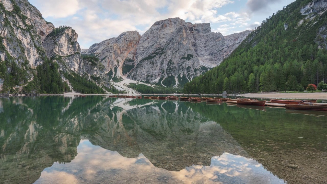 Lago di Braies, Dolomites，意大利阿尔卑斯山，意大利视频素材