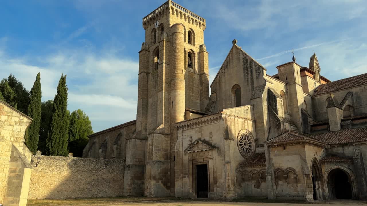 圣玛利亚修道院la Real de Las Huelgas - Burgos, Castile和Leon，西班牙。高质量4k镜头视频素材