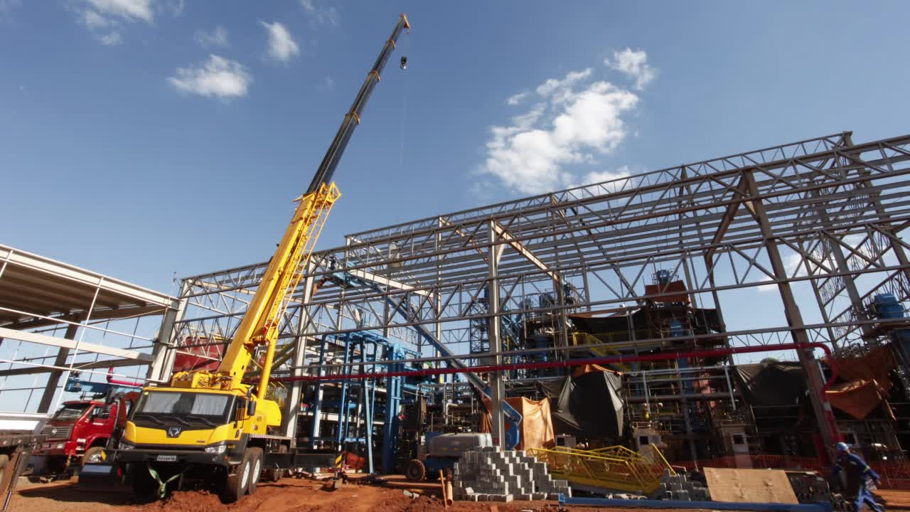 Sao Jose do Rio Preto, São Paulo State, Brazil - October, 27, 2022: View of Chemical Plant under Construcion视频素材