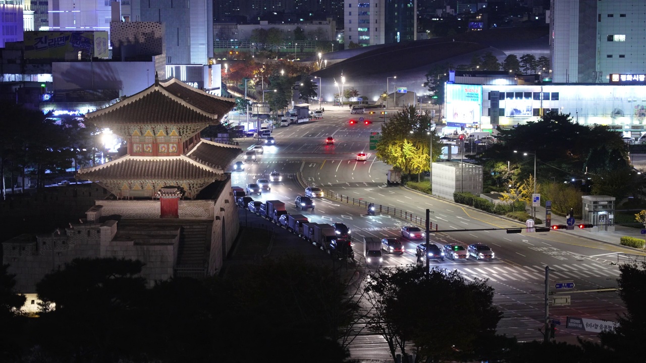 首尔东大门兴仁之门的夜景视频素材