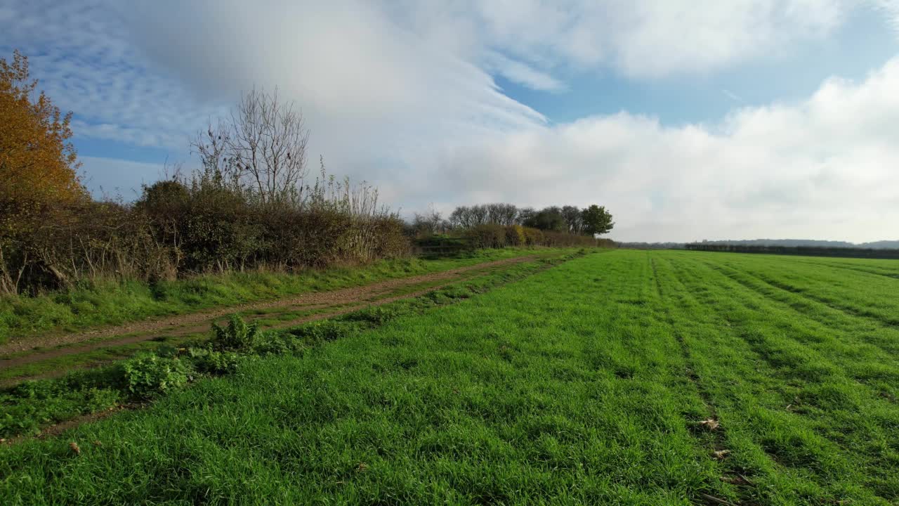 英格兰圣奥尔本斯镇的英国风景最美丽的乡村镜头视频素材