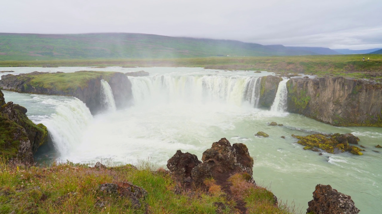 Goðafoss waterfall in Northern Iceland视频素材