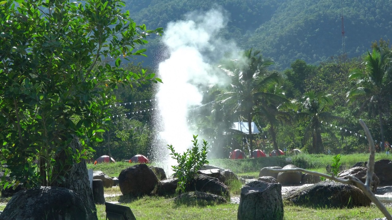 泰国清迈的圣坎芬温泉视频素材