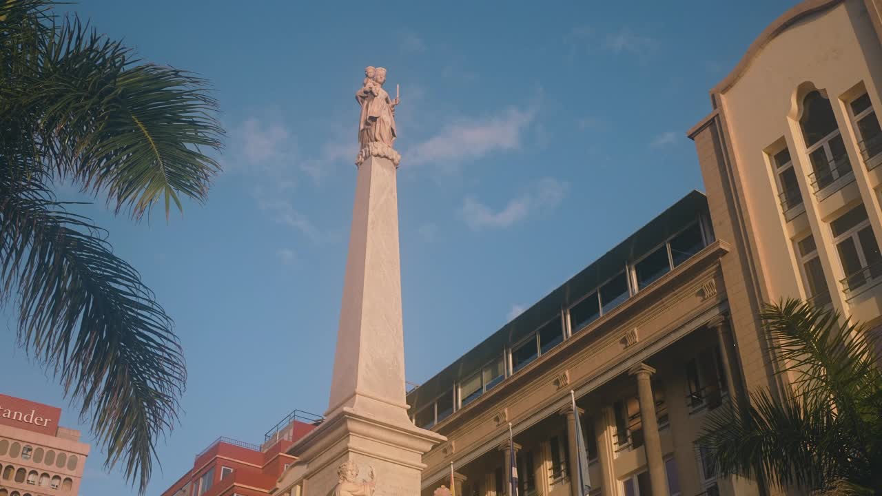 建筑和纪念碑Triufno De Candelaria在圣克鲁斯视频素材