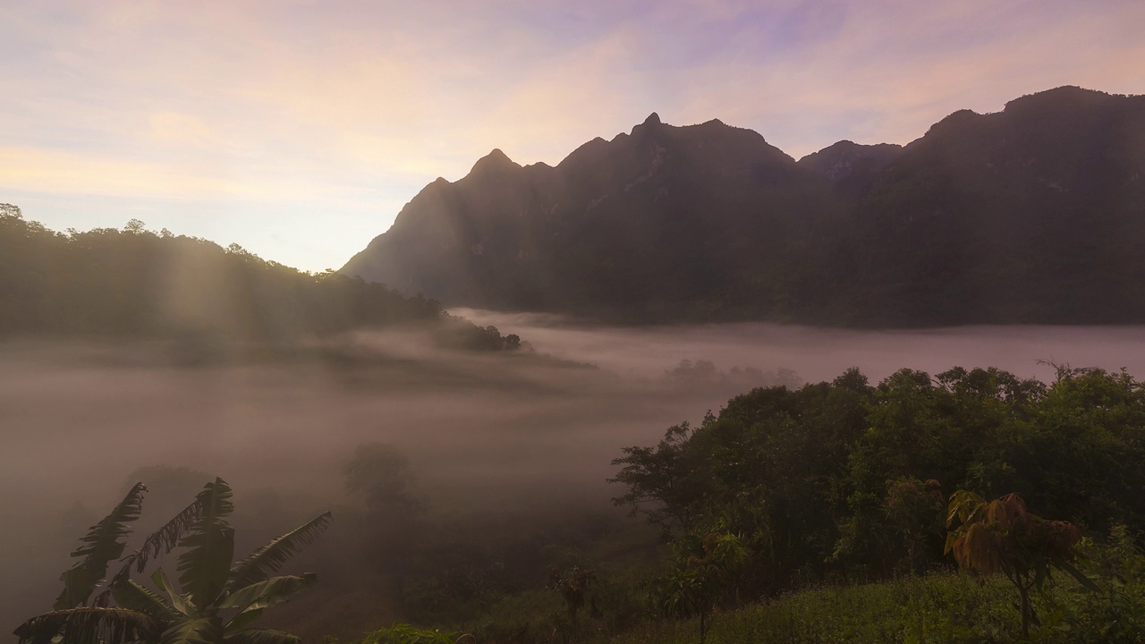 Doi Luang Chiang dao山景日出视频素材