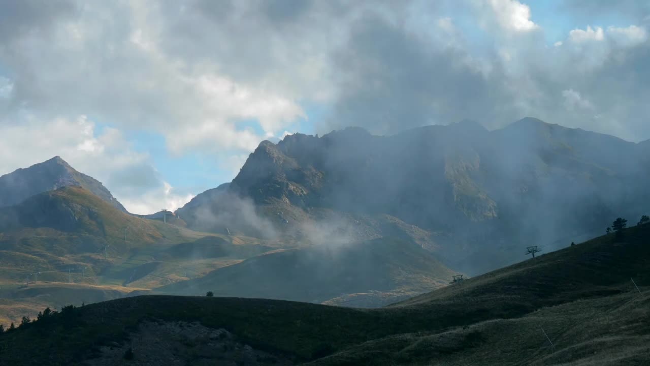 山景，低云视频素材