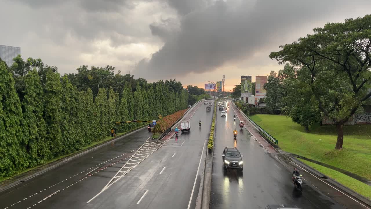 雨后公路视频素材