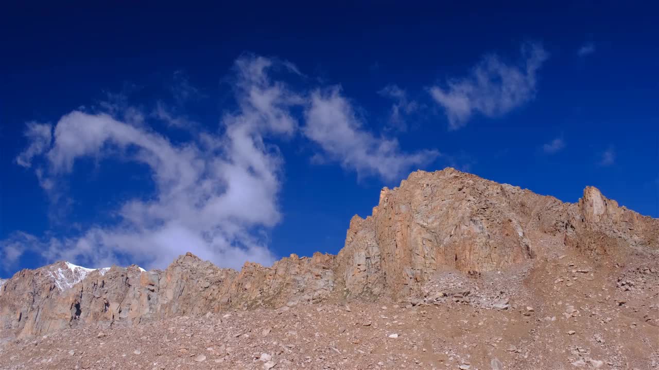 岩石，山，蓝天，云视频素材