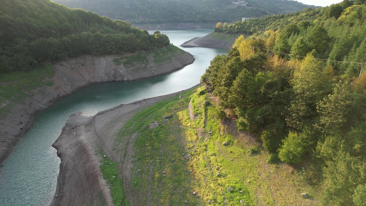 山谷与河流视频素材