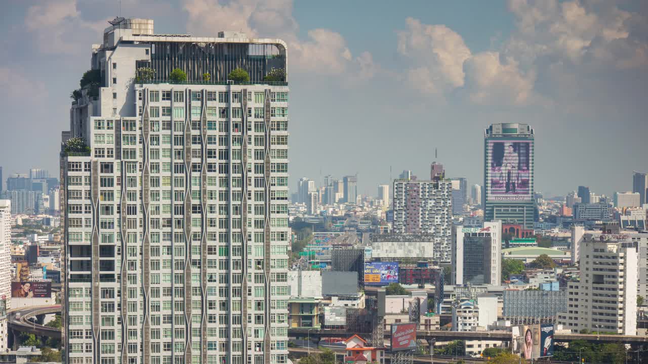 阳光明媚的一天曼谷城市景观屋顶全景4k时间间隔泰国视频素材