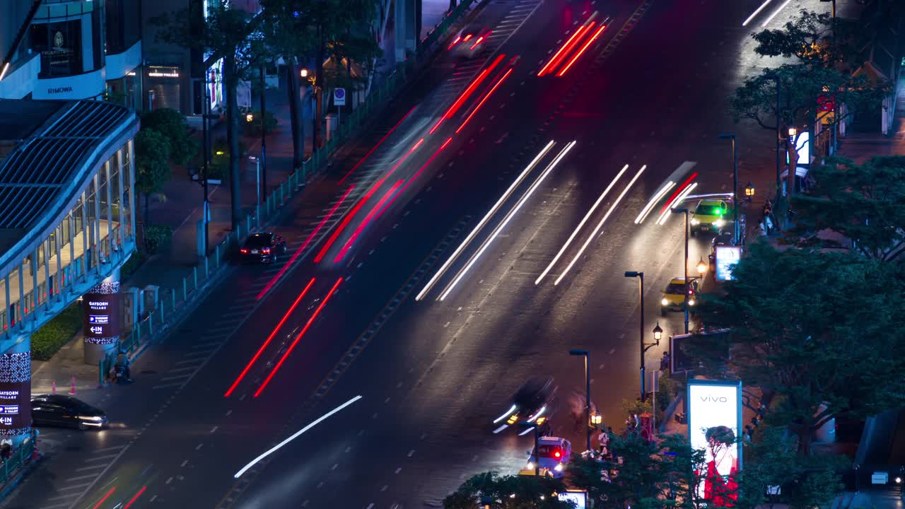 夜间照明曼谷市中心交通街道屋顶全景4k时间泰国视频素材