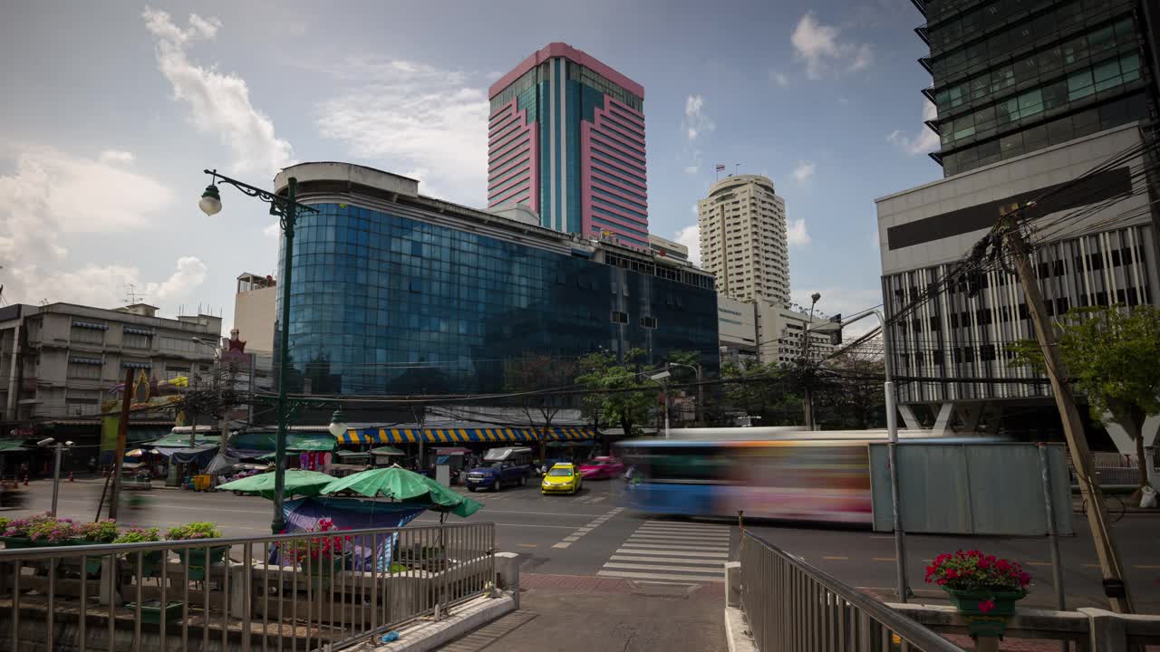 白天曼谷城市景观交通街道全景4k时间泰国视频素材