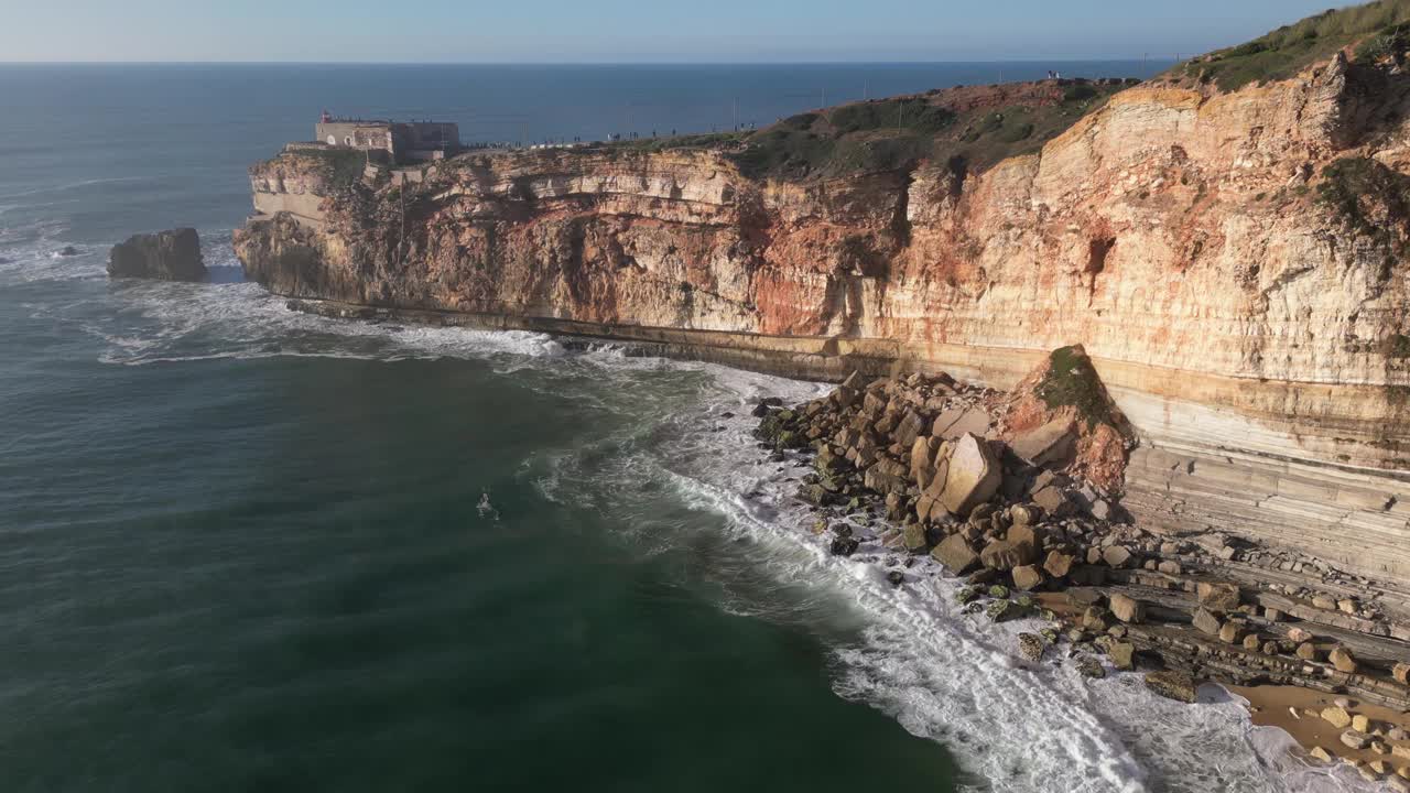 葡萄牙的纳扎雷海滩视频素材