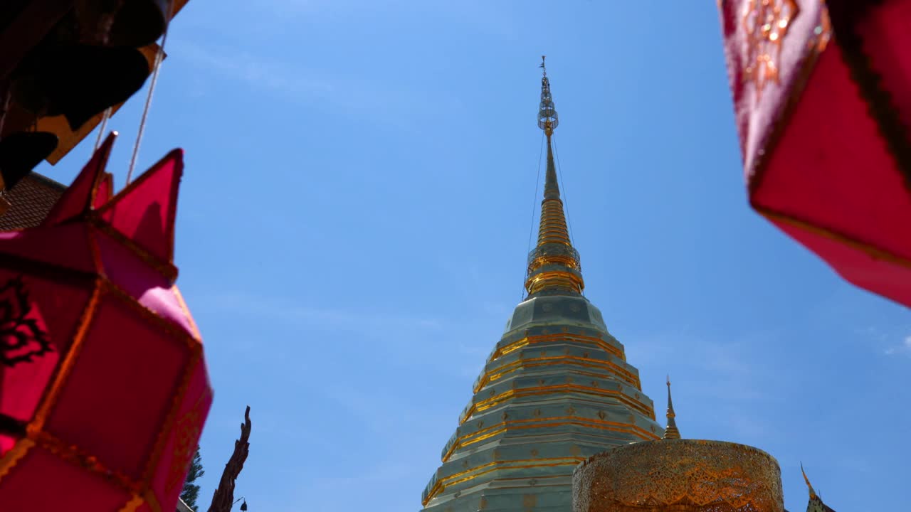 泰国清迈，阳光明媚的中午，Wat Phra That Doi素贴视频素材