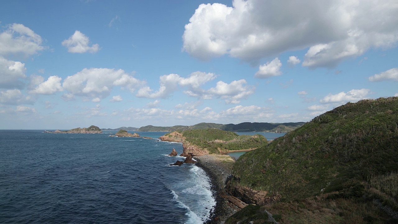 波浪般的大海和岛屿/日本广岛视频素材