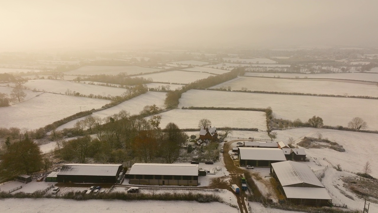 英国的空中雪景视频素材