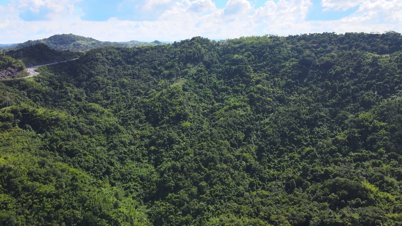 美丽的青山景观。视频素材