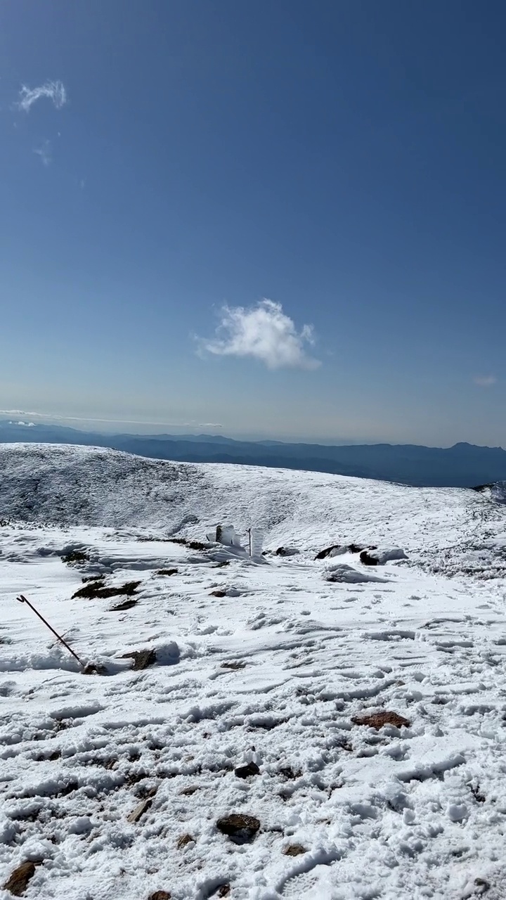 从Kamikholokametuk山顶俯瞰视频下载