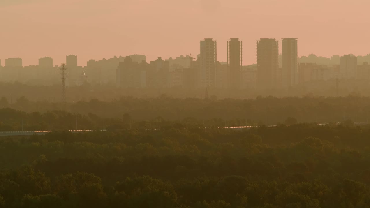 黎明时分的乌克兰城市视频素材