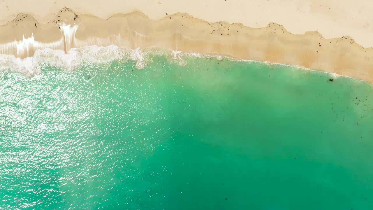 热带海滩鸟瞰图。菲律宾。视频素材