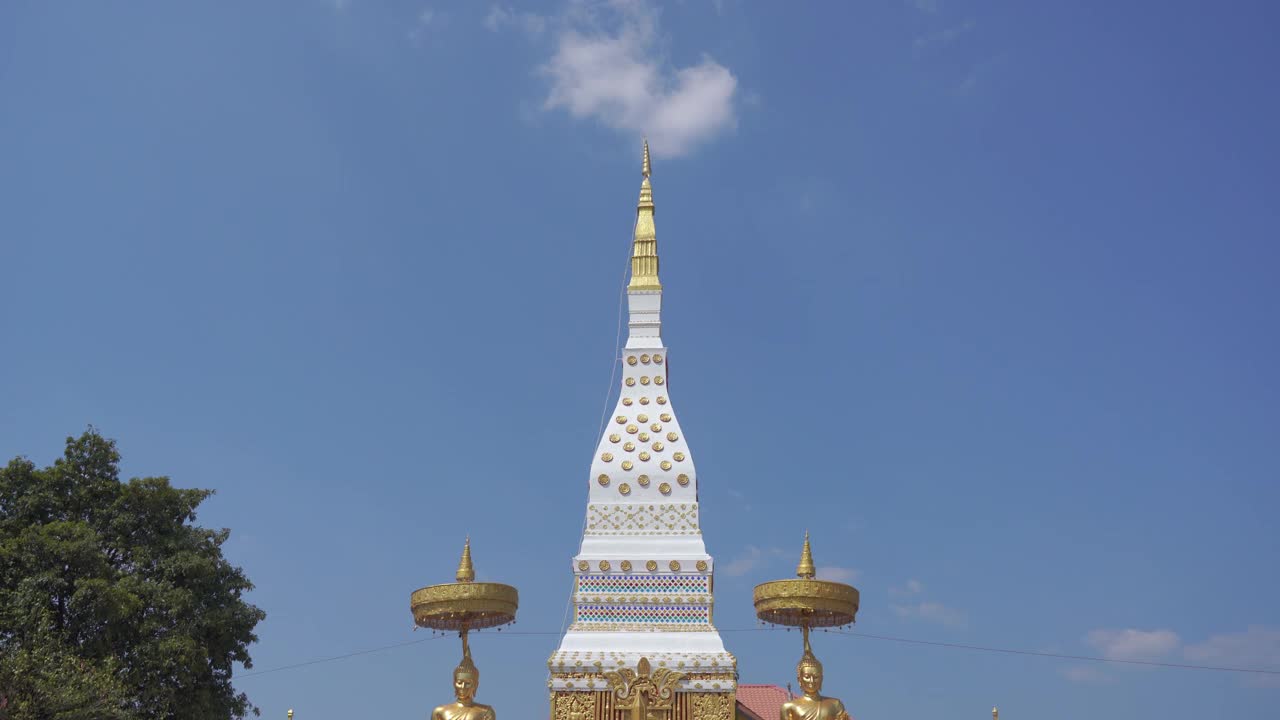 泰国Nakorn Phanom的Phra That Phanom Jamlong视频素材