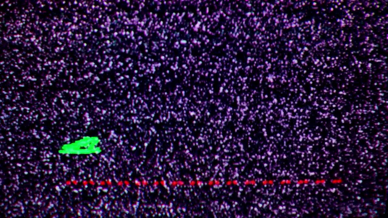 电视静态真实噪声白色合成波噪声效果旧电视电视屏幕条纹纹理波线纹理垃圾图案模拟视频背景无信号干扰VCR复古故障失真环视频素材
