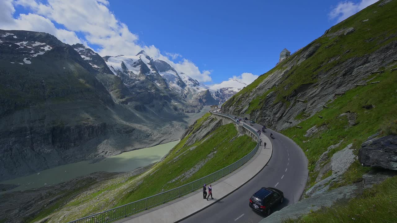 Alpine road in summer, Pasterze, Kaiser-Franz-Josefs-Höhe, Heiligenblut, Grossglockern, Carinthia, Austria视频素材