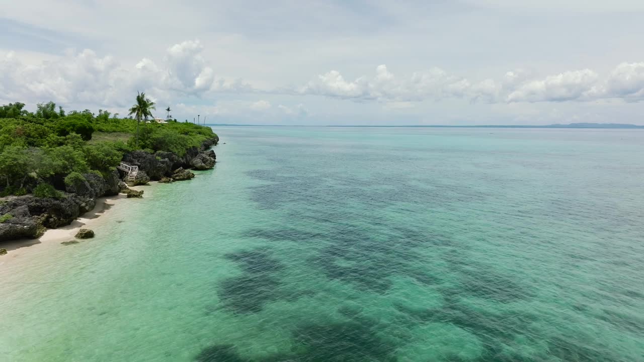 热带风景和美丽的海滩。视频素材