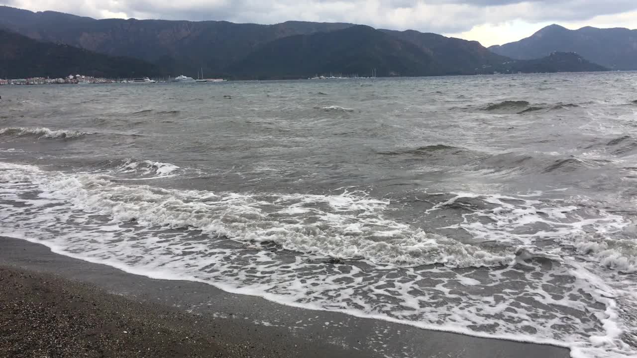 冬天的海浪视频素材