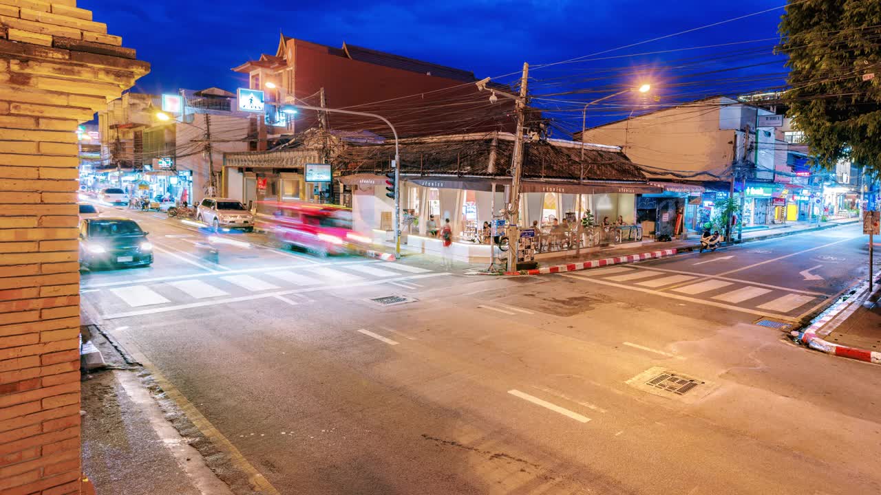 城市交通街道夜间时间视频素材