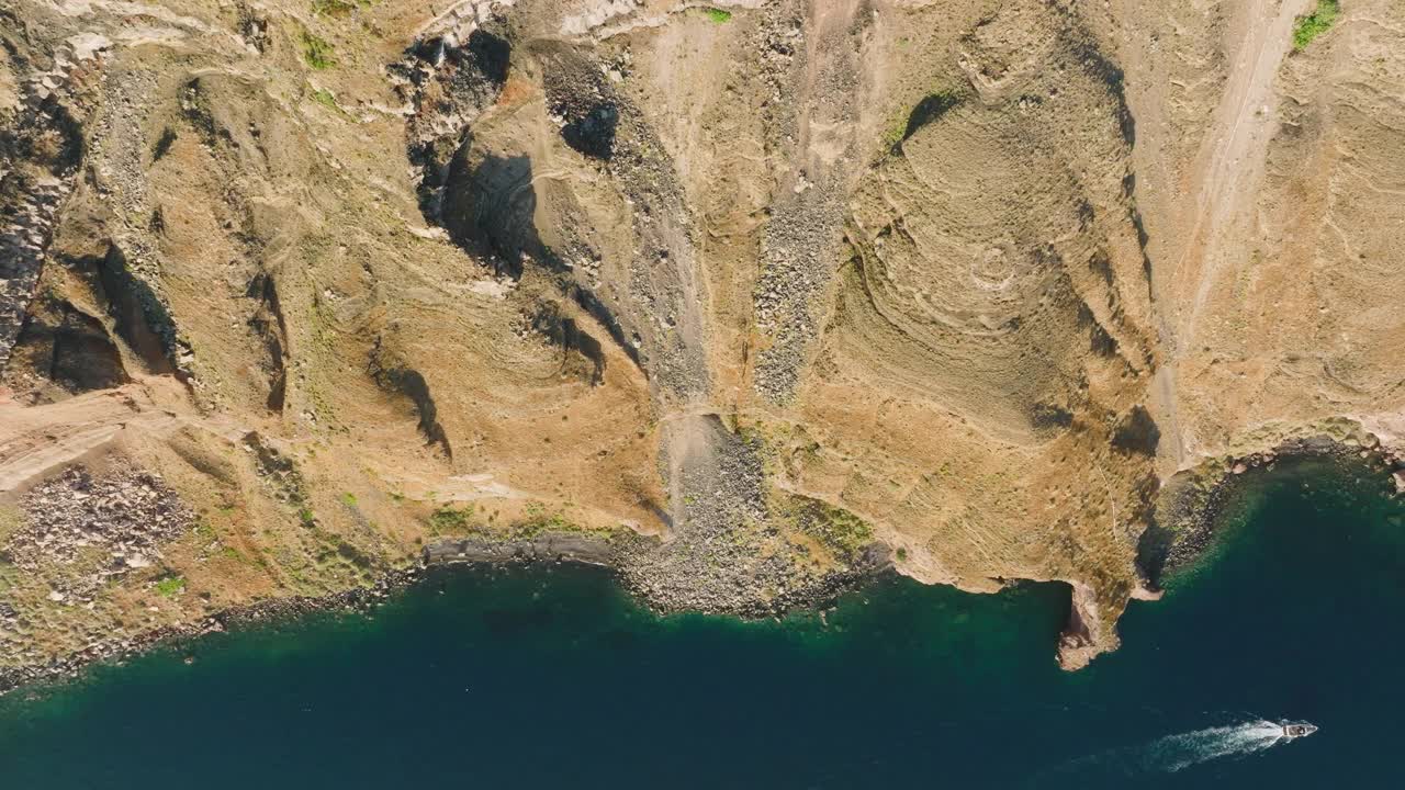 希腊的圣托里尼火山口视频素材