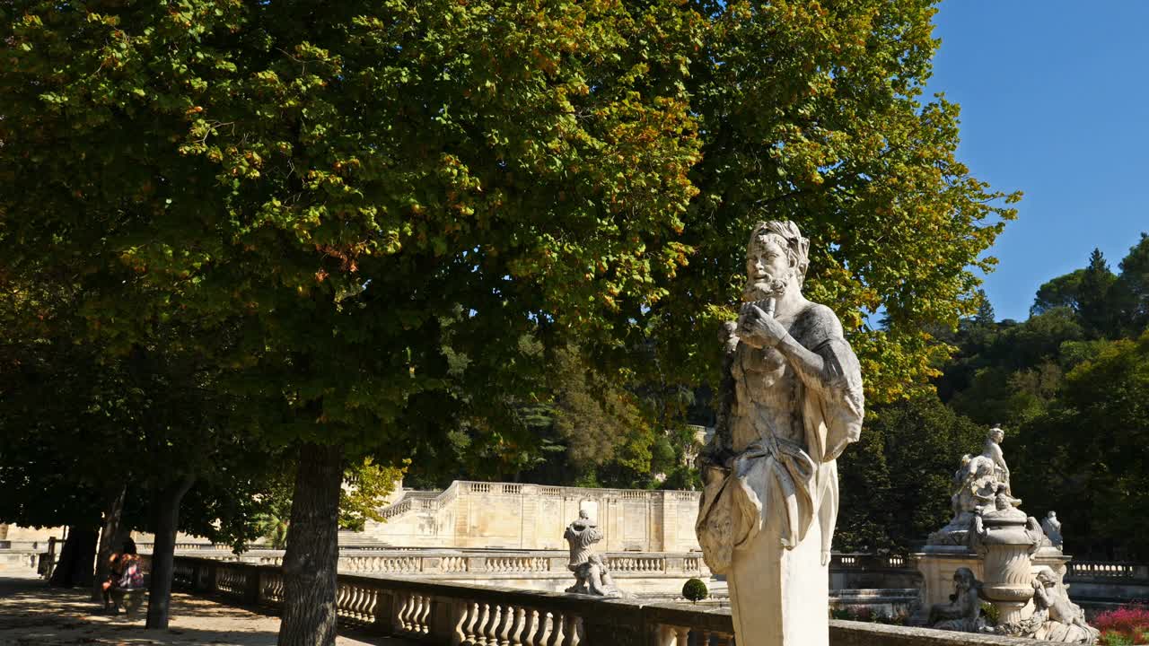 Jardins de la Fontaine, Nîmes, Gard, Occitanie, France视频素材