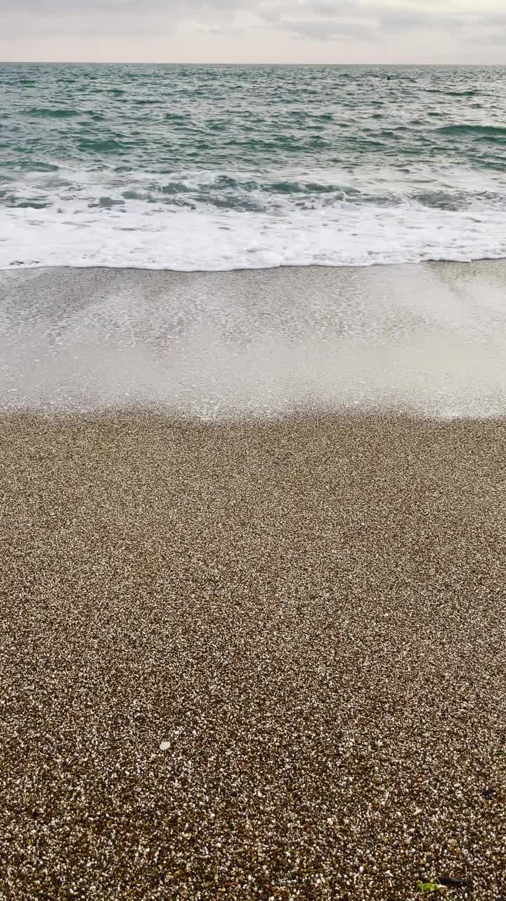 日落时的海浪视频素材