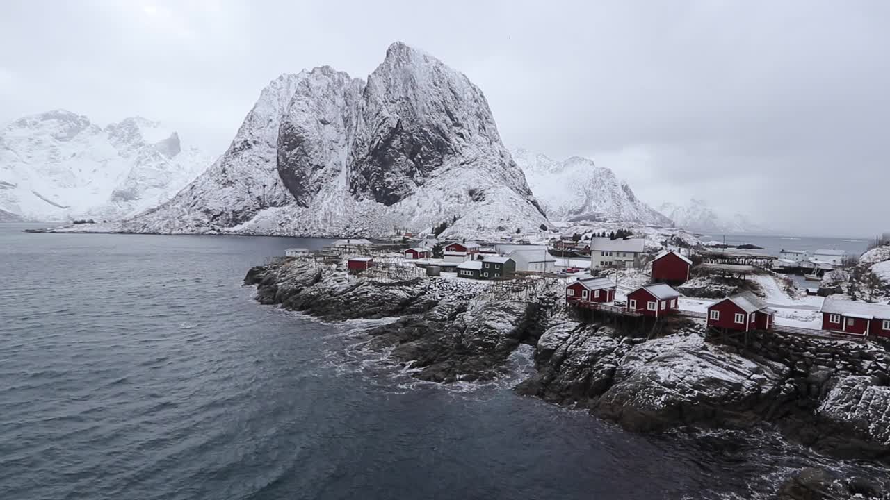 Norway’s iconic fishing village, Hamnøy, Lofoten Islands视频素材