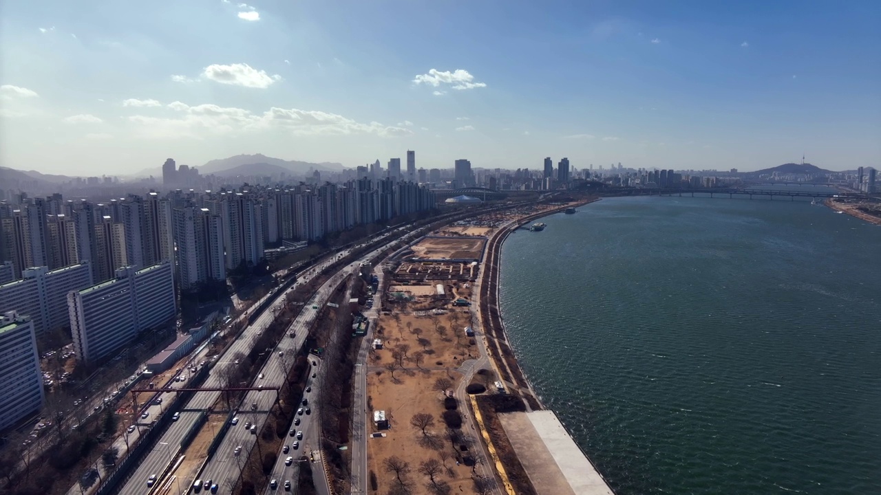 首尔奥林匹克主体育场和奥林匹克高速公路/松坡区，首尔，韩国视频素材