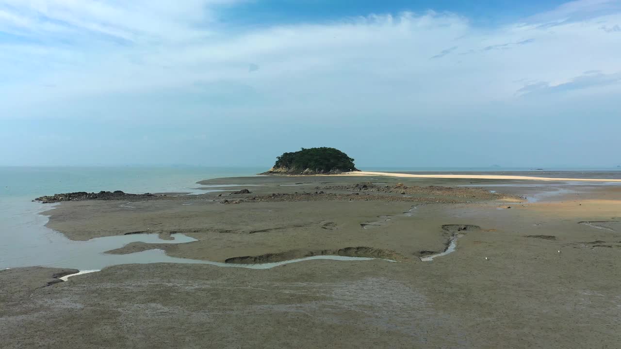 韩国仁川，Mokseom岛/ ongjin郡周围的海景视频素材