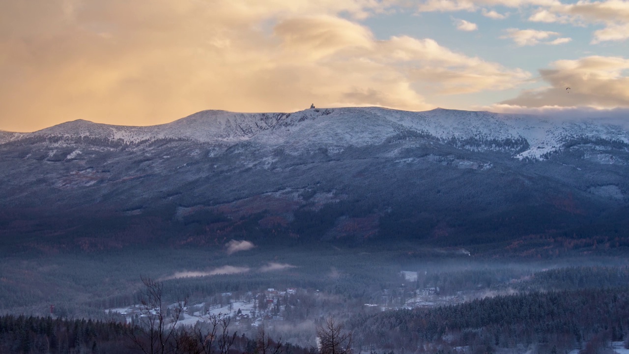 Death Bend Krkonoše视频素材