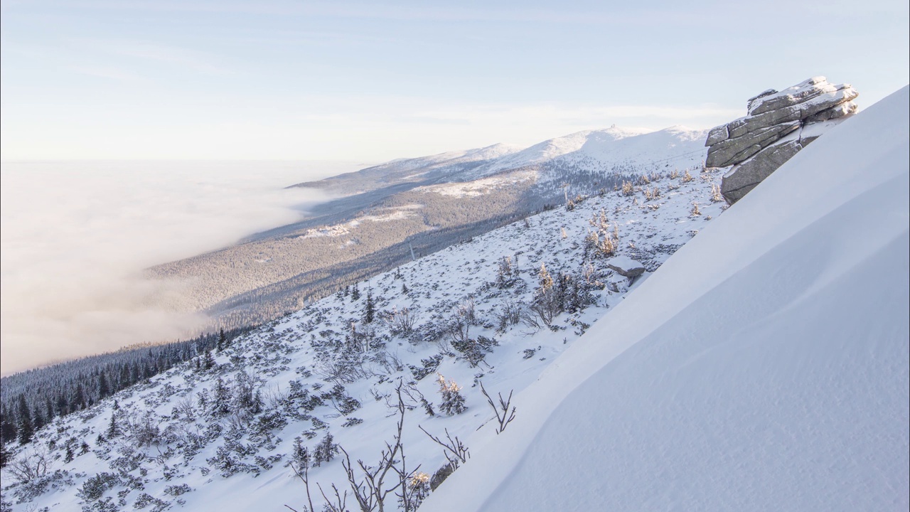 Krkonoše Inversion Horse Heads视频素材