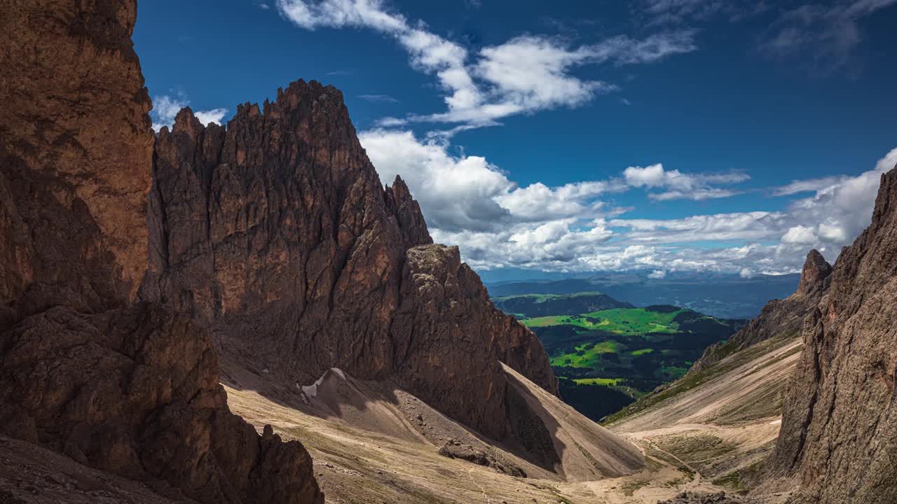 Dolomites的Sella Group山脉的延时4K镜头视频下载