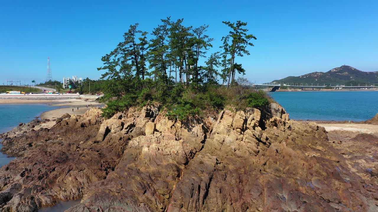 韩国全北郡高郡山桥、文约岛、鸟桐岛和群山市的风景视频素材