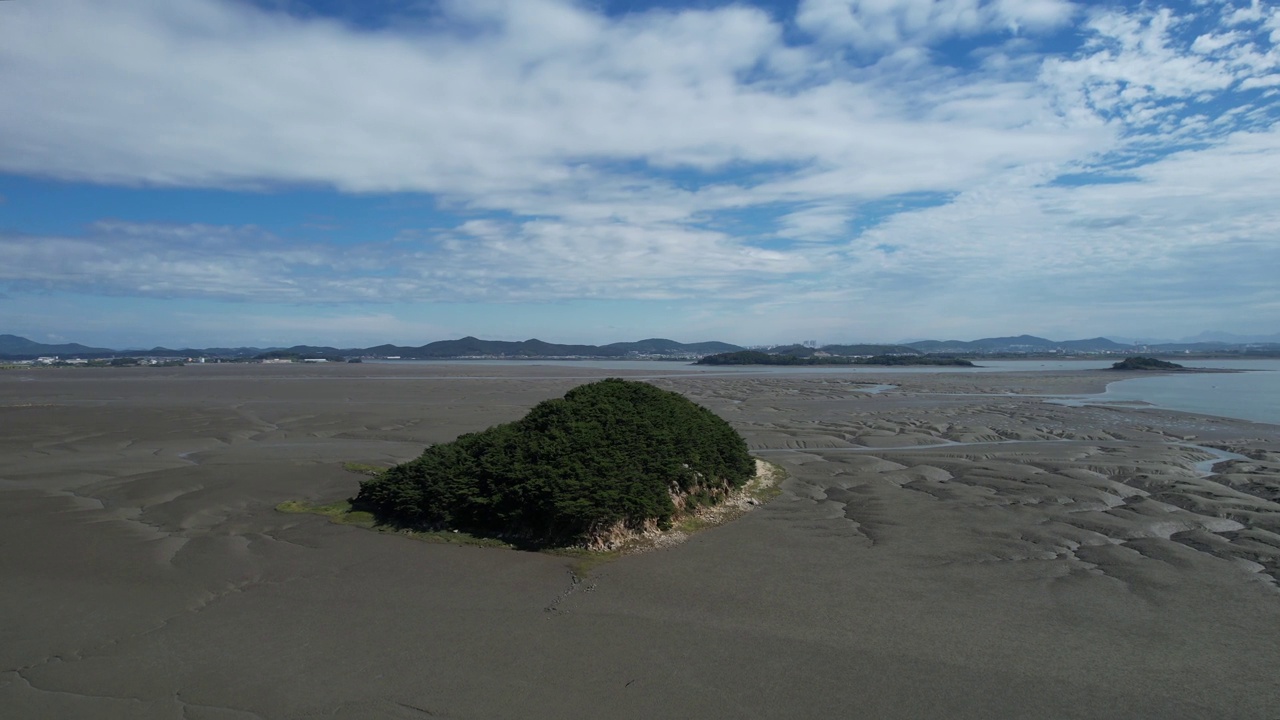 Donggrangseom岛/江华郡泥滩，仁川，韩国视频素材