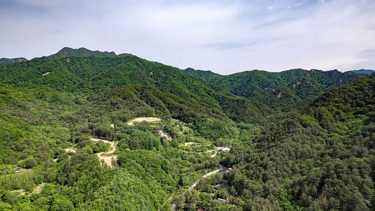 雪岳山的加里峰风景/韩国江原道麟蹄郡视频素材