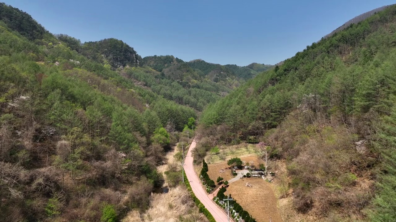 韩国江原道洪川郡古热山周围的风景视频素材