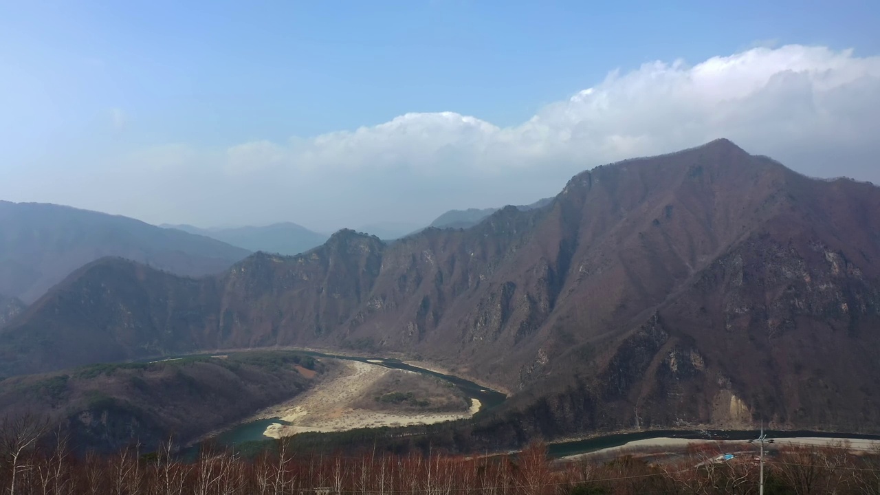 东江江周围的风景，Nariso观景台和Bariso观景台/江原道旌善郡视频素材