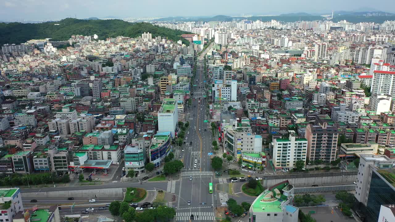 韩国首尔，Mokdong Sageori(十字路口)和市中心/阳川区周围的道路视图视频素材