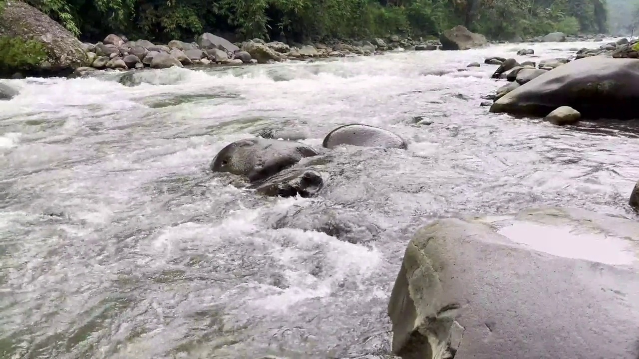 山区河流视频素材