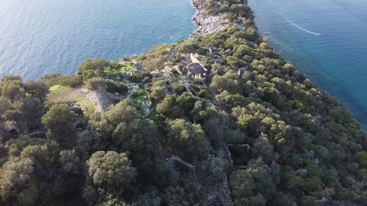 地中海圣尼古拉斯岛上的古老建筑。圣尼古拉斯岛上的古城视频素材