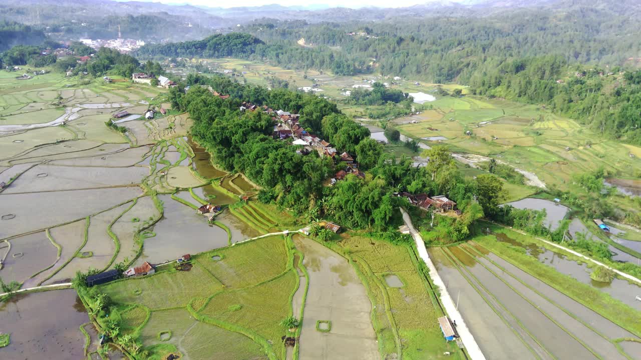 Tondok Bakaru Mamasa旅游村视频素材